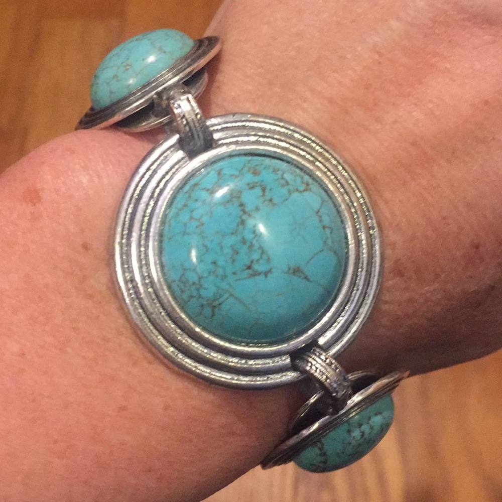 5/$25 Chunky turquoise southwestern bracelet